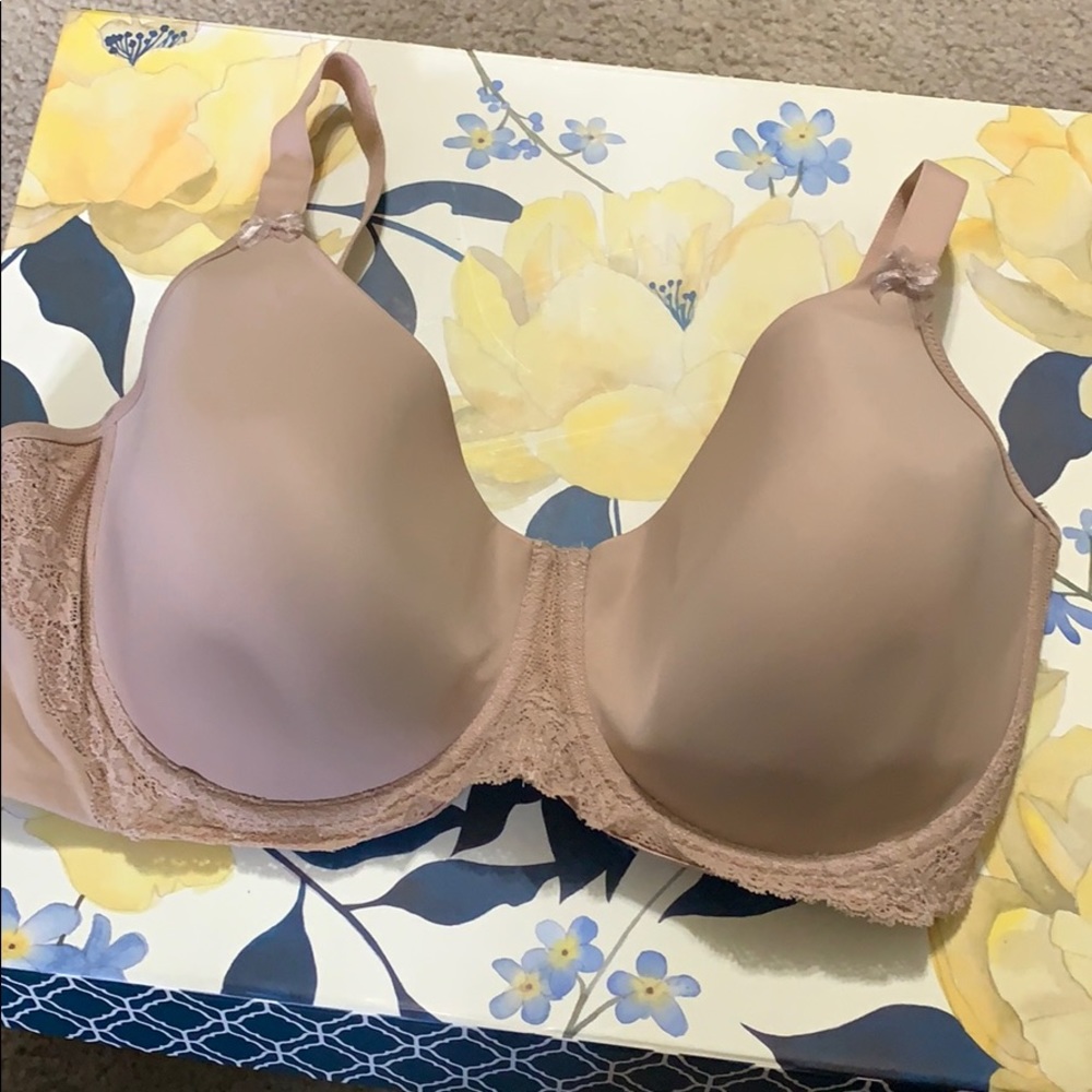 Modern movement from Dillard’s bra